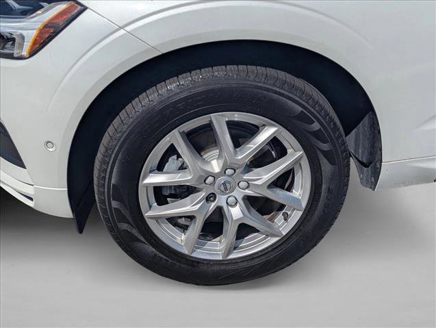 Used 2019 Volvo XC60 T5 Momentum w/ Multimedia Package FWD image 24