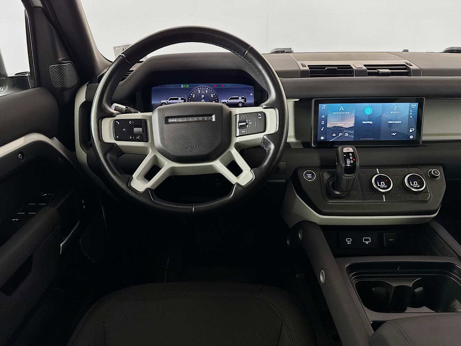 Certified 2022 Land Rover Defender 110 image 20