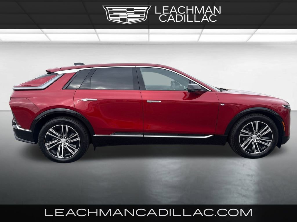 New 2025 Cadillac Lyriq Premium Luxury video 2