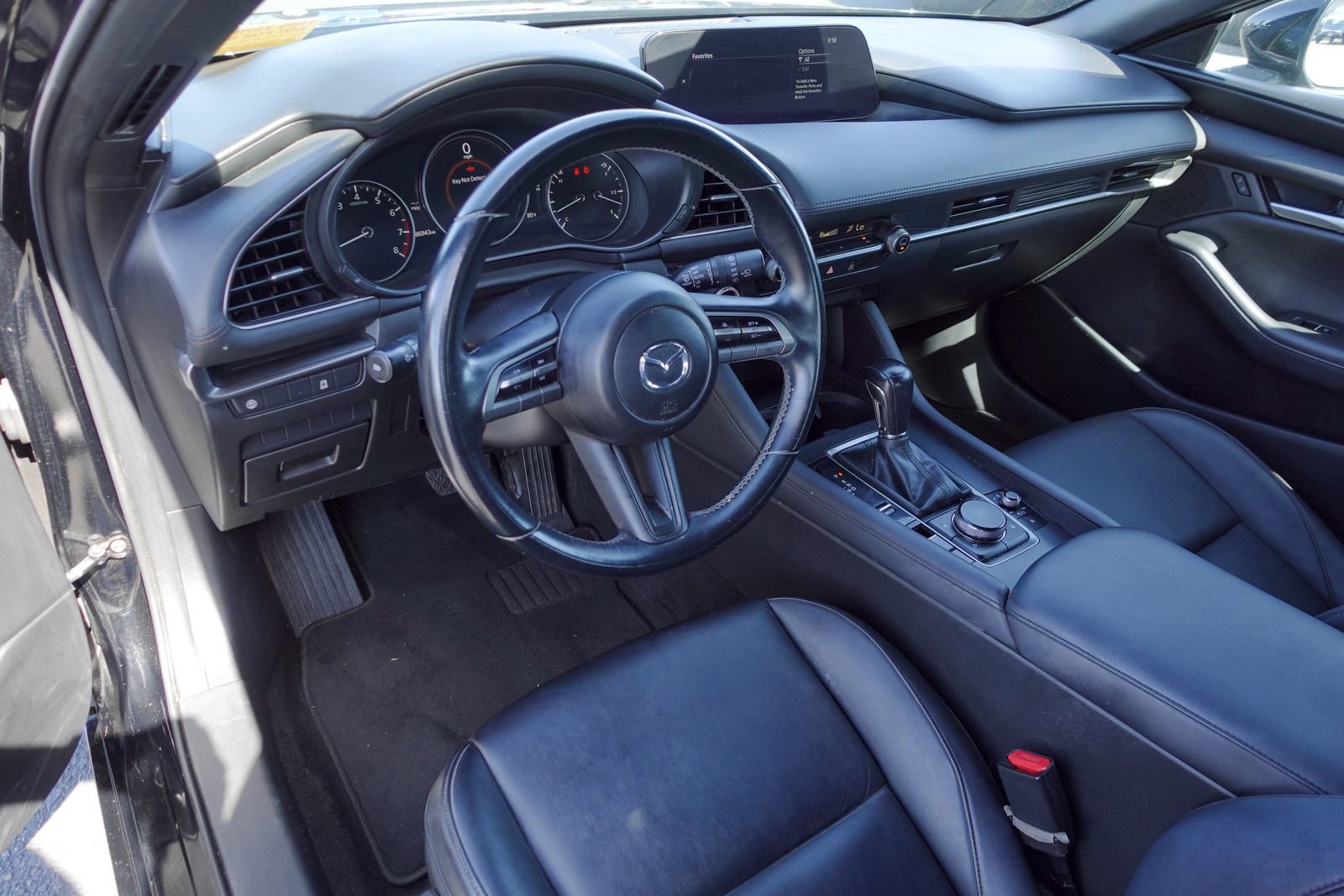 Used 2020 MAZDA MAZDA3 AWD Hatchback image 9