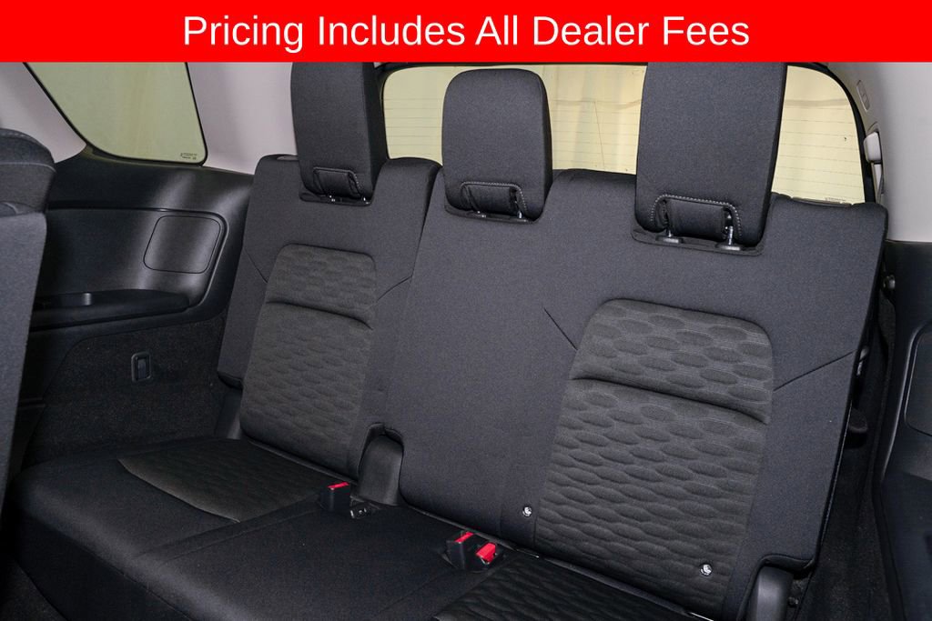 Certified 2024 Nissan Pathfinder SV w/ SV Premium Package FWD image 12