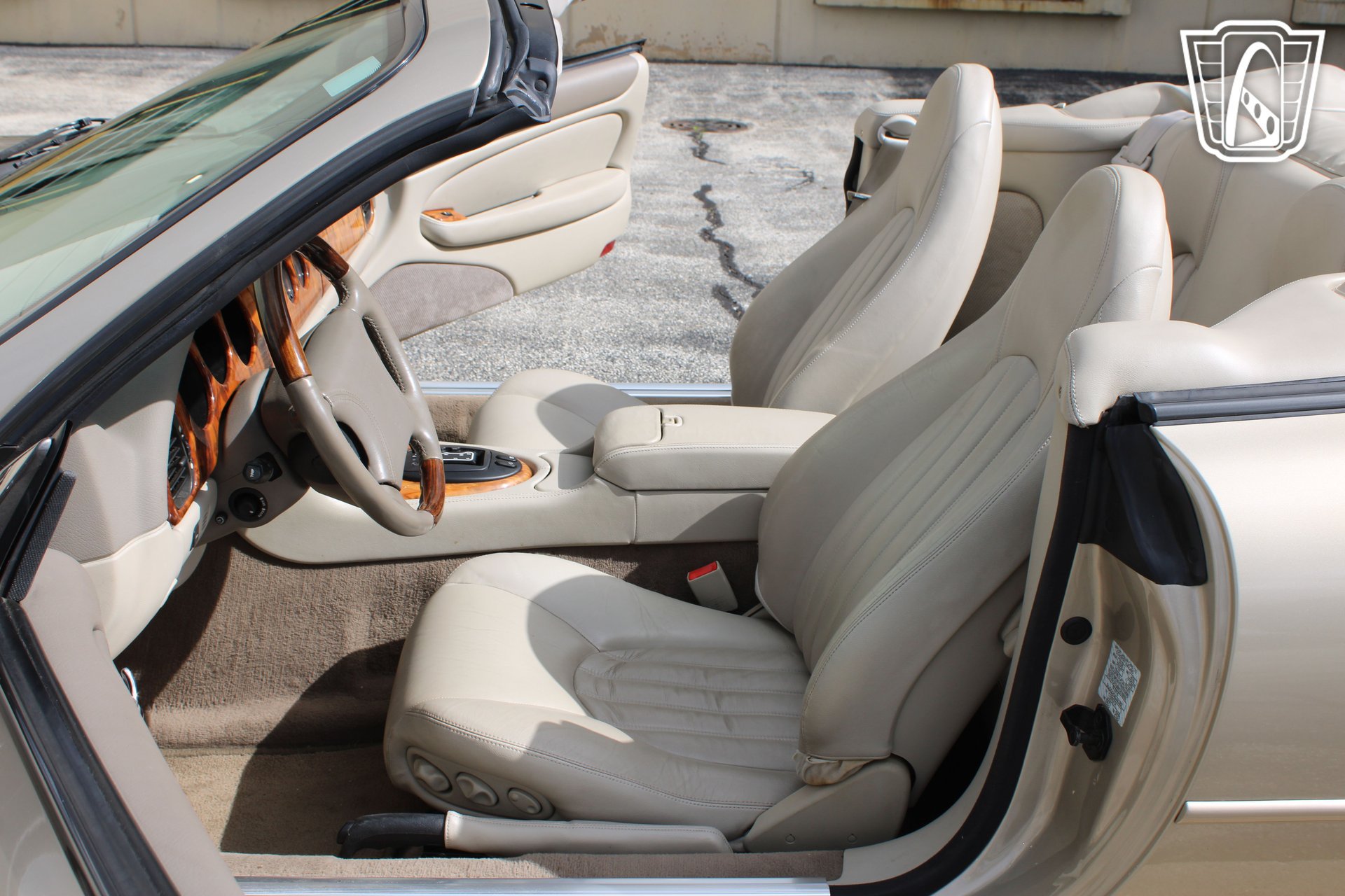 Used 1999 Jaguar XK8 Convertible RWD image 12