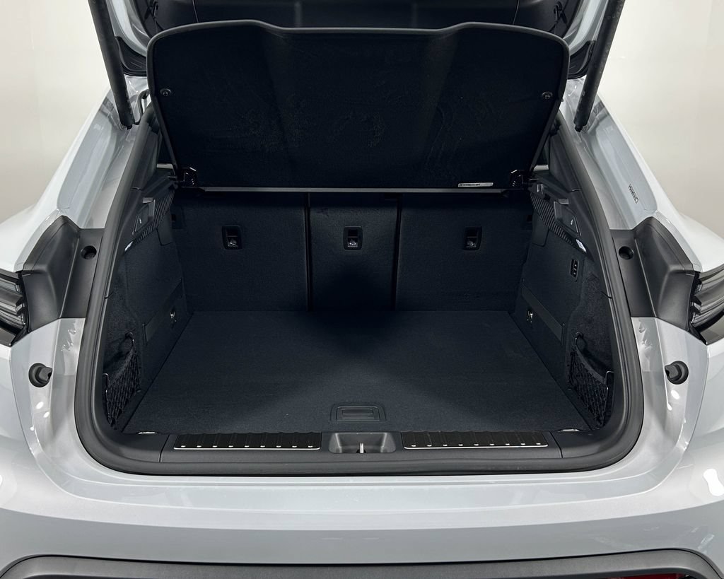 New 2026 Porsche Macan 4 Electric AWD/4WD image 30