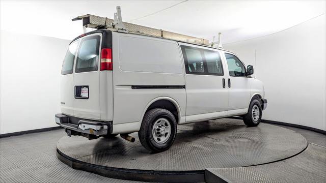 Used 2015 Chevrolet Express 3500 RWD image 8