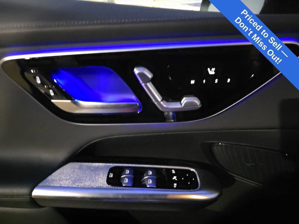 Used 2024 Mercedes-Benz GLC 300 4MATIC image 9