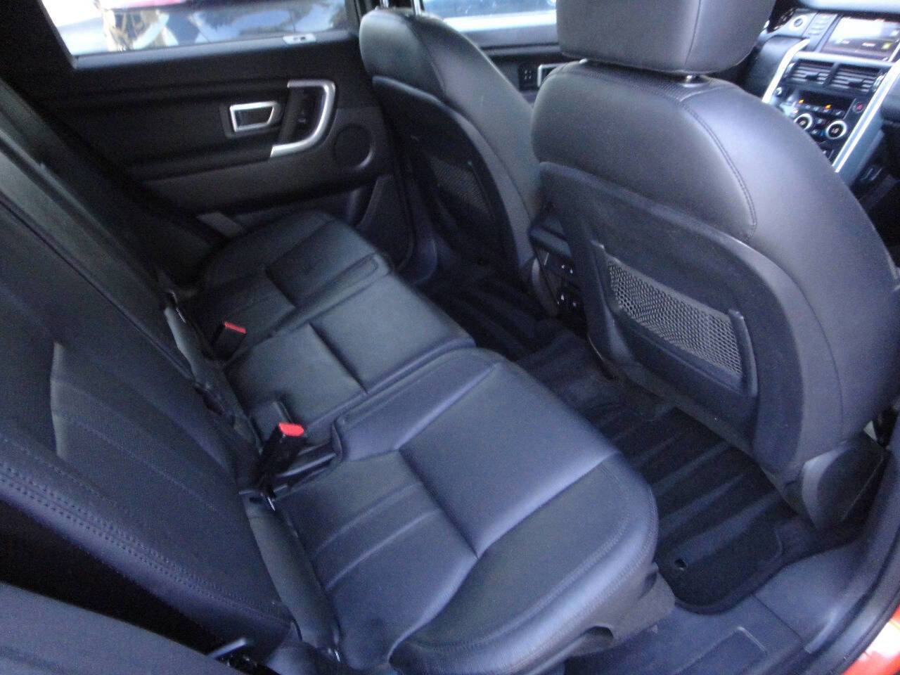 Used 2017 Land Rover Discovery Sport HSE image 14