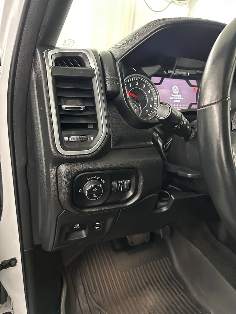 Used 2023 RAM 1500 Laramie AWD/4WD image 14