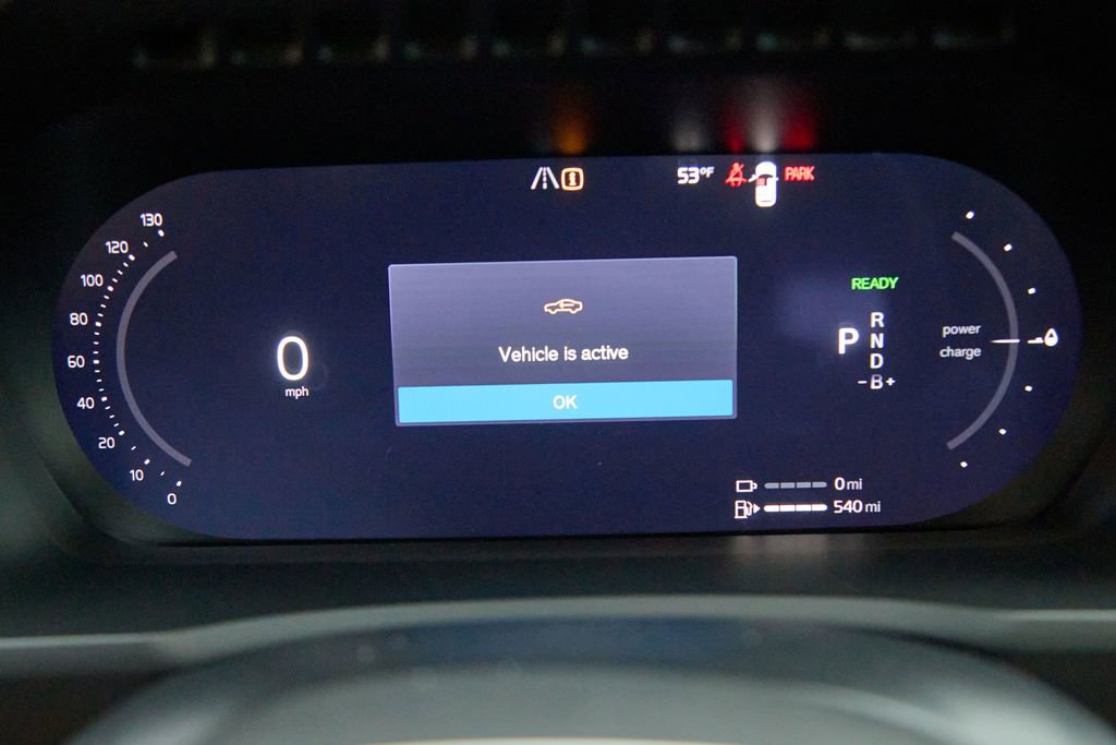 New 2026 Volvo XC90 T8 Plus w/ Protection Package image 15