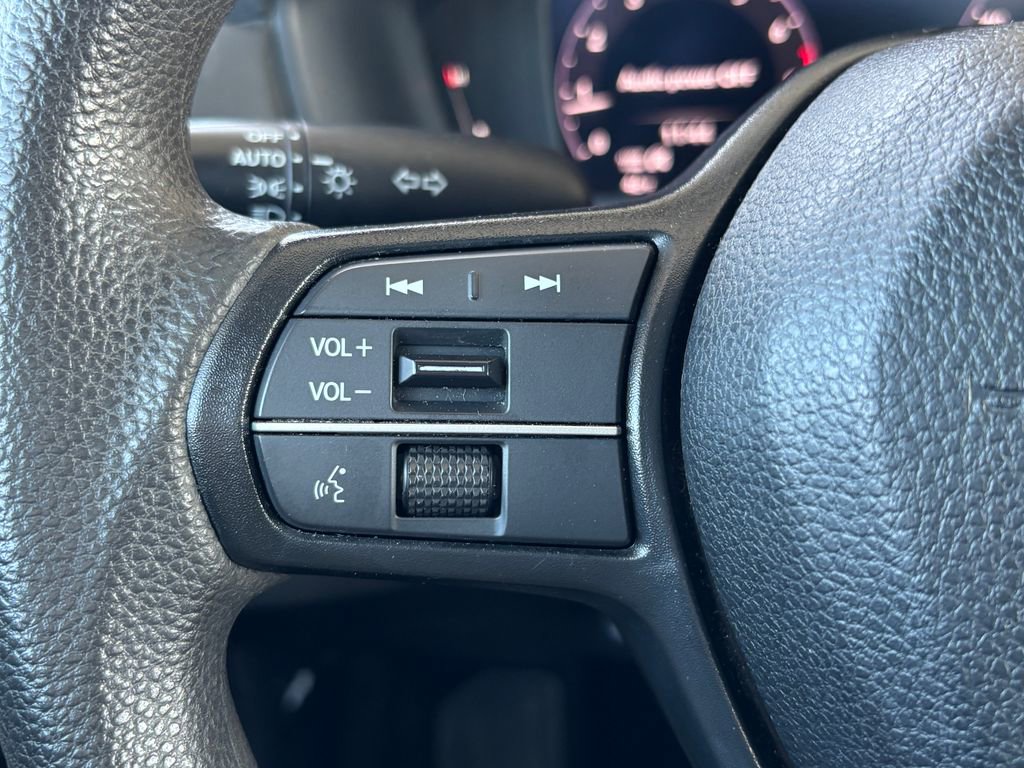 Used 2023 Honda Accord LX image 11
