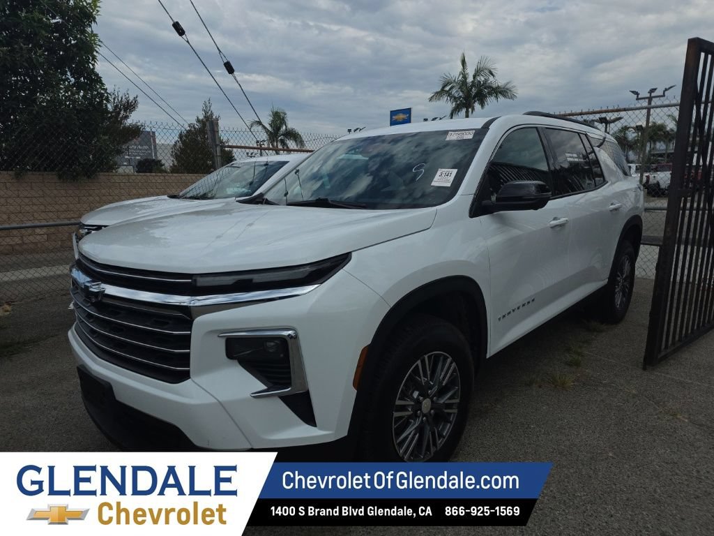 Certified 2024 Chevrolet Traverse LT AWD/4WD image 2