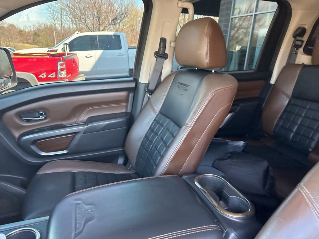 Used 2017 Nissan Titan Platinum Reserve image 21