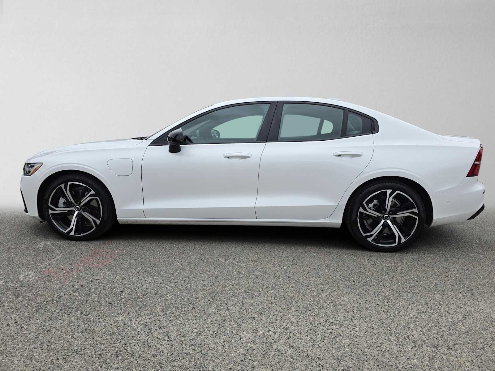 Certified 2023 Volvo S60 T8 Ultimate w/ Climate Package AWD/4WD image 7