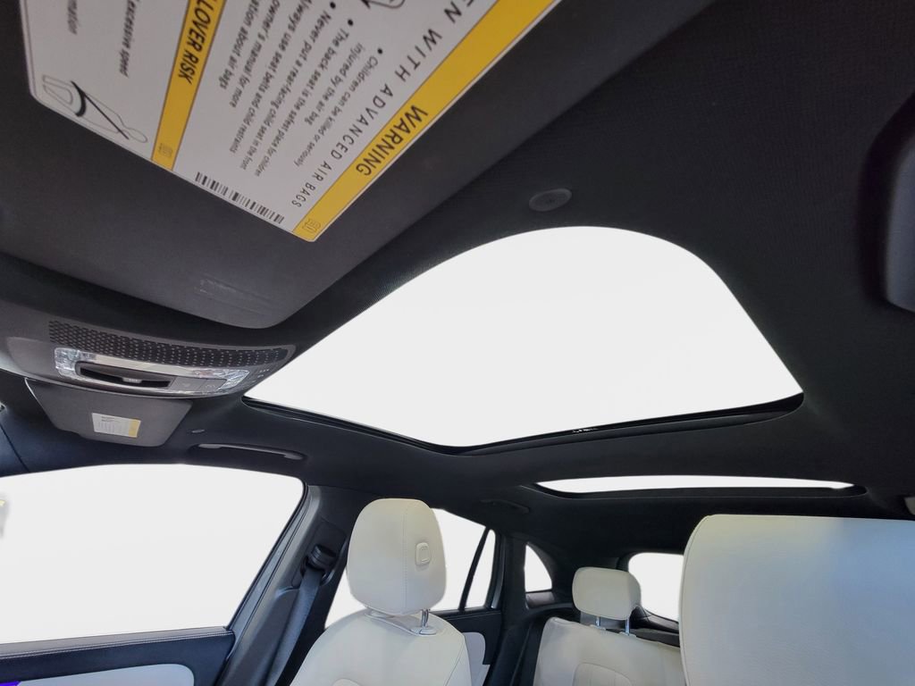 Used 2022 Mercedes-Benz GLA 250 4MATIC image 25