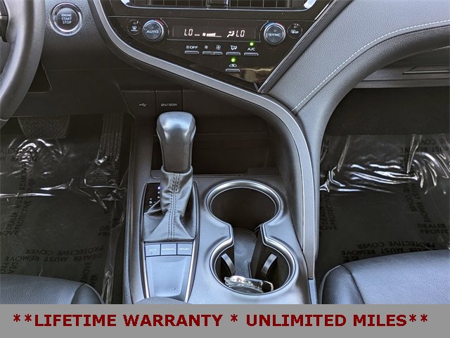 Used 2023 Toyota Camry SE image 19