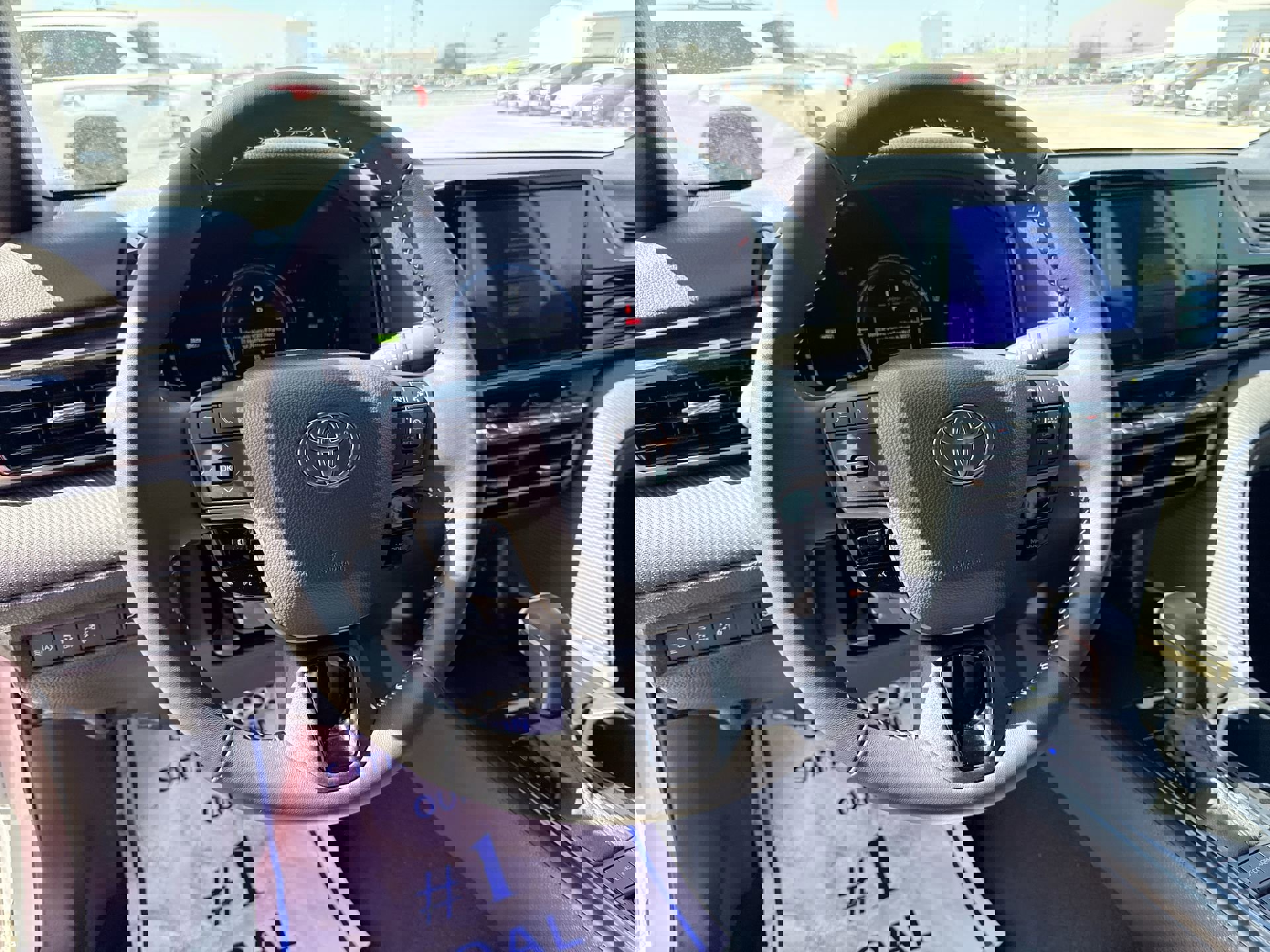 Certified 2025 Toyota Camry SE w/ Convenience Package image 11