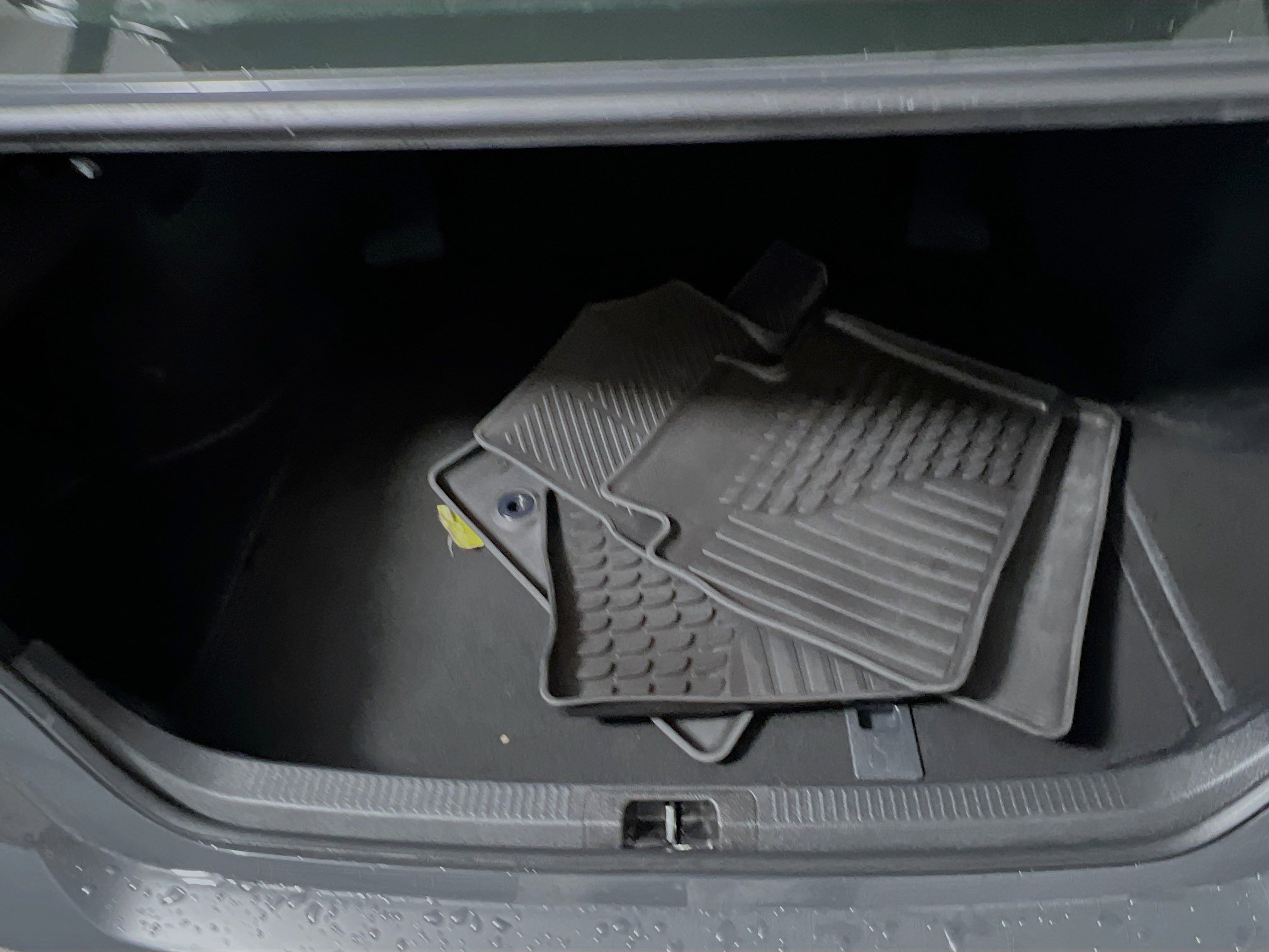 Used 2025 Toyota Camry SE w/ Multimedia Upgrade Package image 34