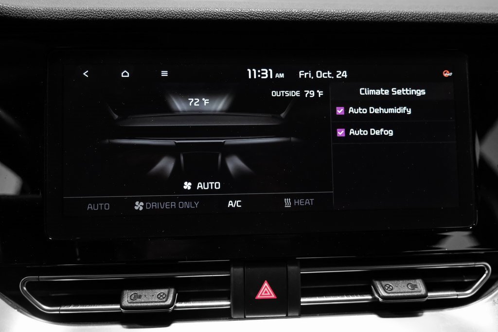 Used 2022 Kia Niro EX image 35