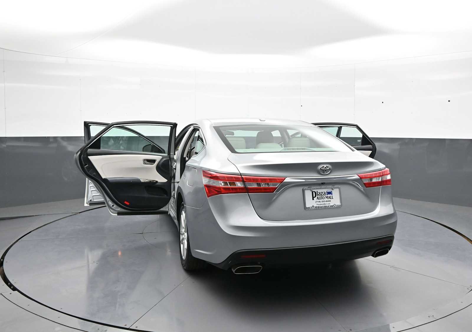 Used 2015 Toyota Avalon XLE FWD image 45