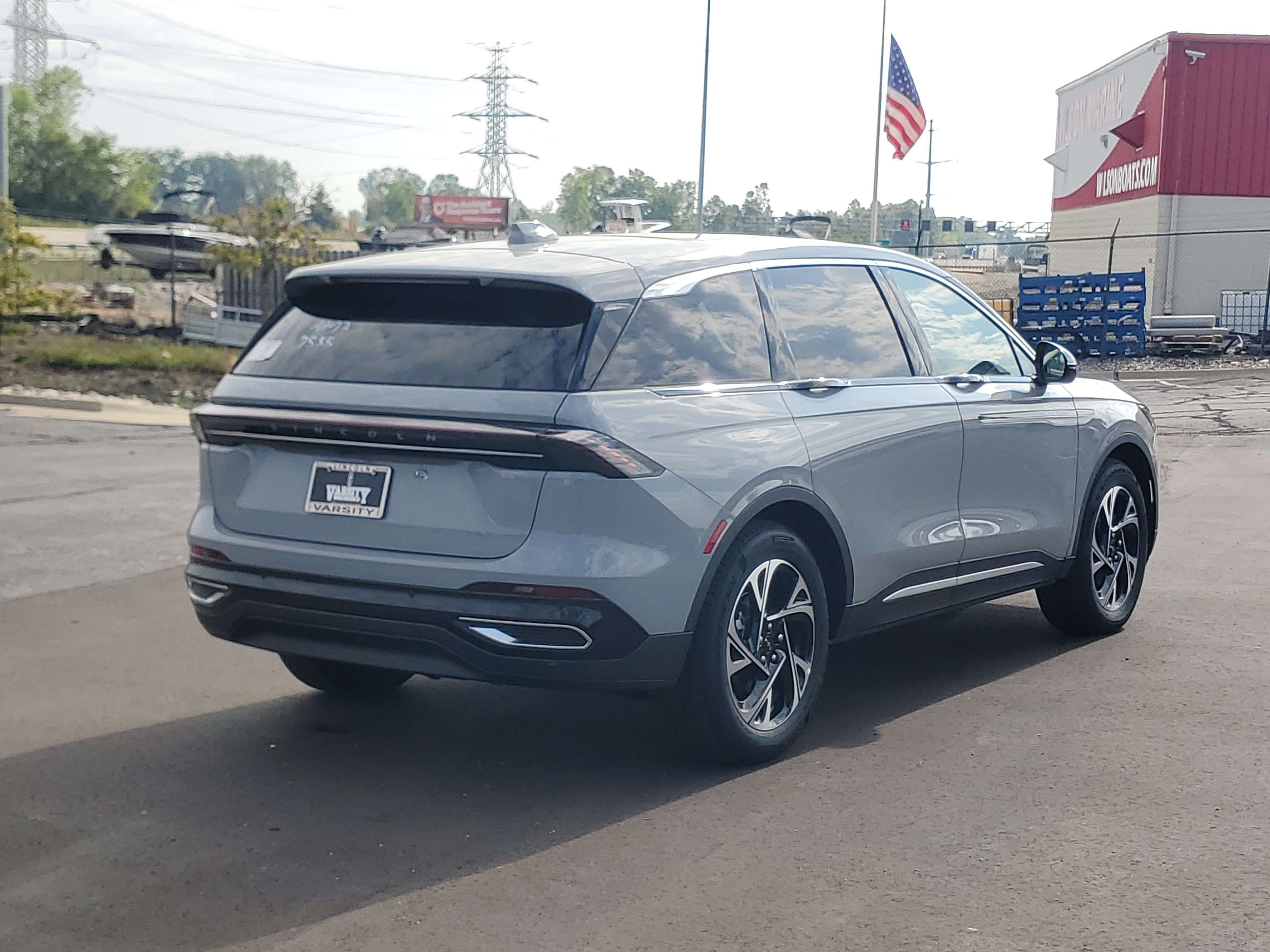 New 2026 Lincoln Nautilus Premier w/ Equipment Group 102A AWD/4WD image 4