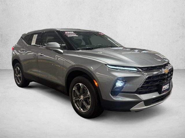 Used 2026 Chevrolet Blazer LT FWD image 3