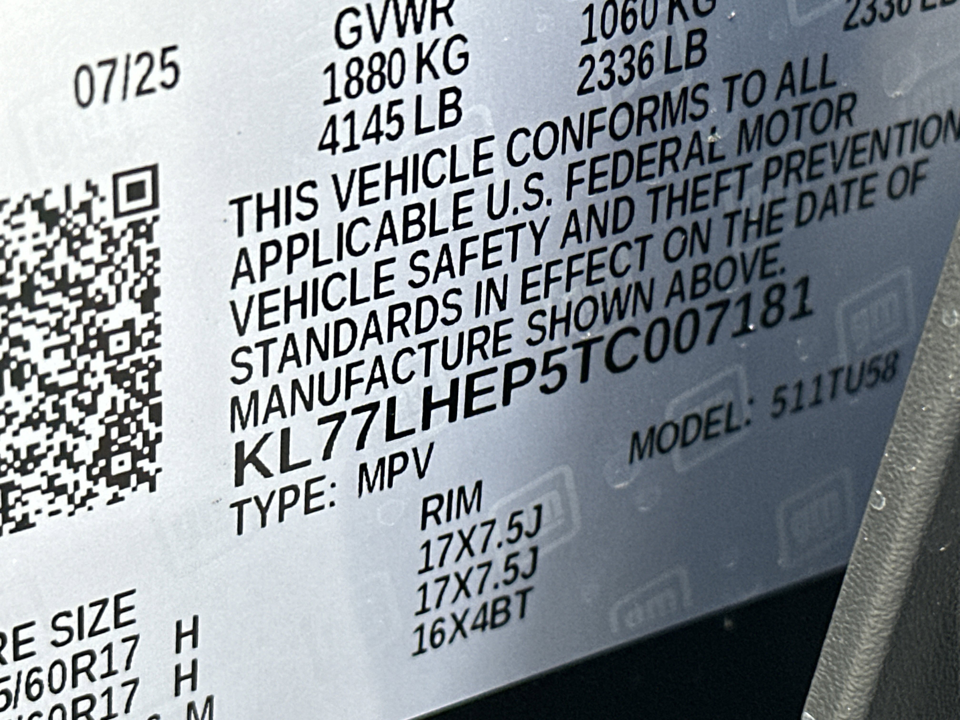 New 2026 Chevrolet Trax LT w/ Driver Confidence Package FWD image 32