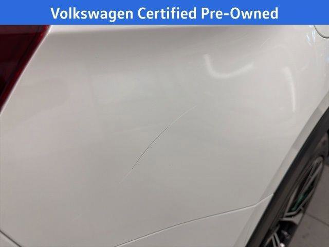 Used 2024 Volkswagen Atlas SEL Premium R-Line image 18