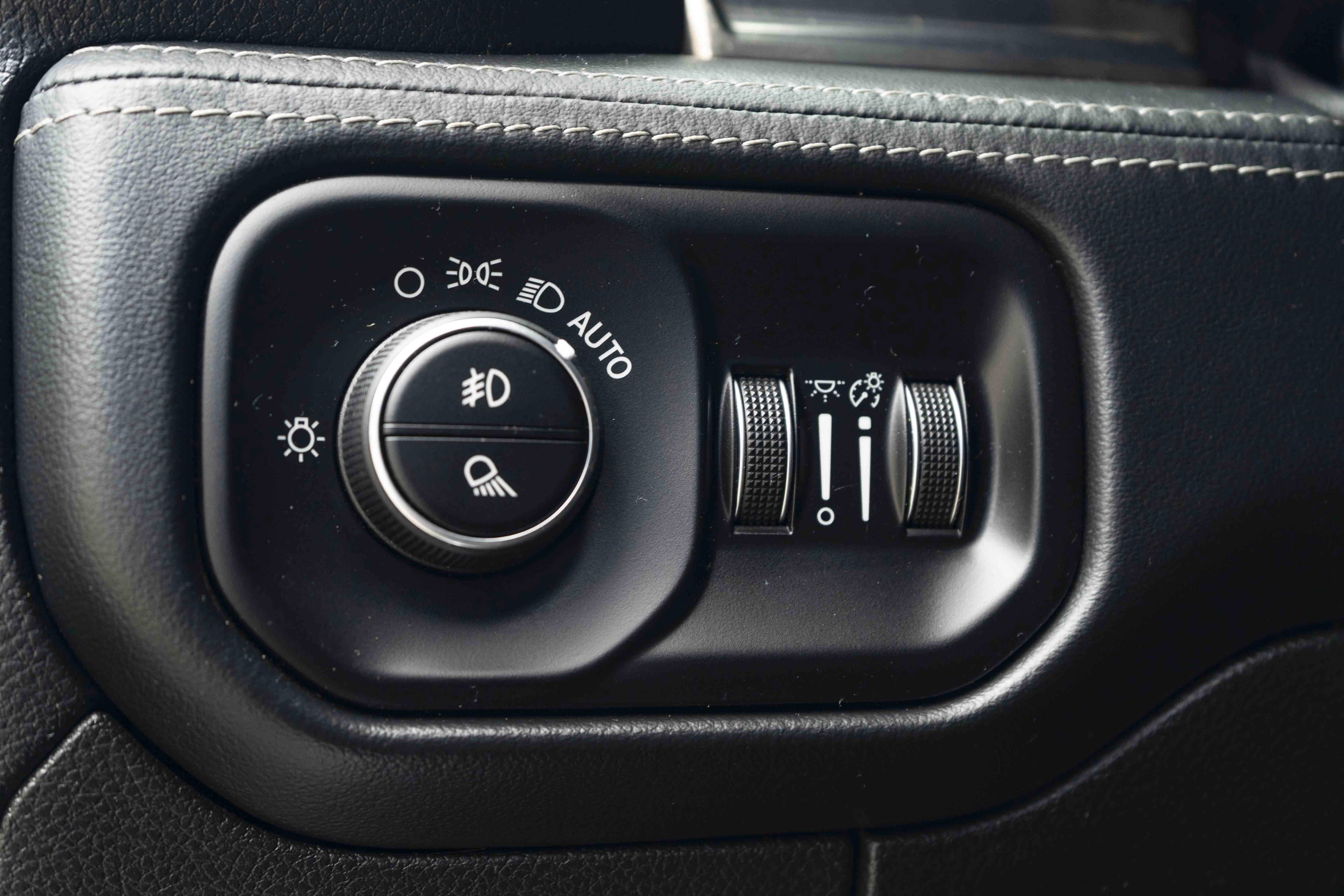 Used 2019 RAM 1500 Limited w/ Advanced Safety Group RWD image 41