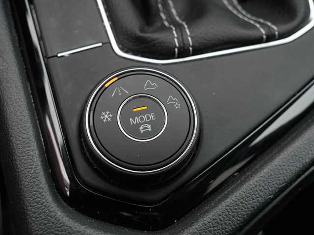 Certified 2023 Volkswagen Taos SEL AWD/4WD image 29