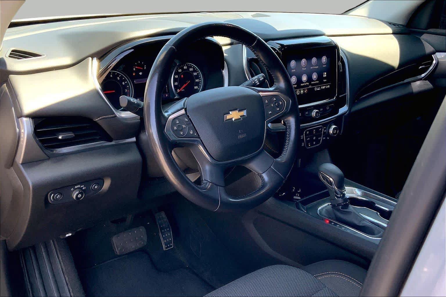 Used 2021 Chevrolet Traverse LT FWD image 17