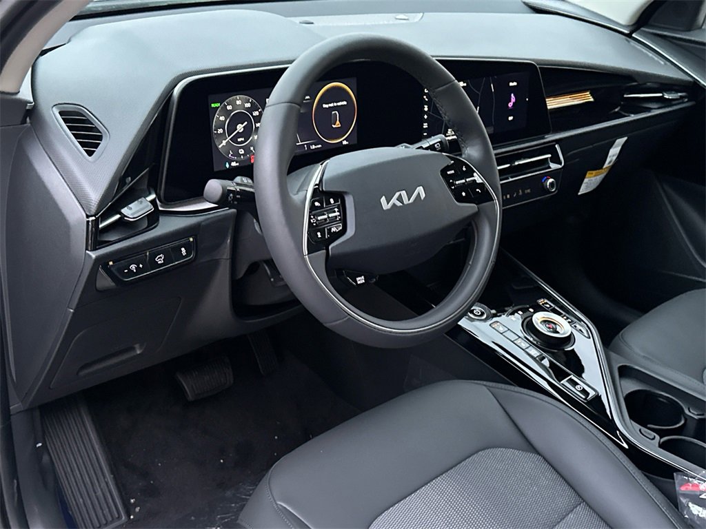 New 2025 Kia Niro Wind image 17