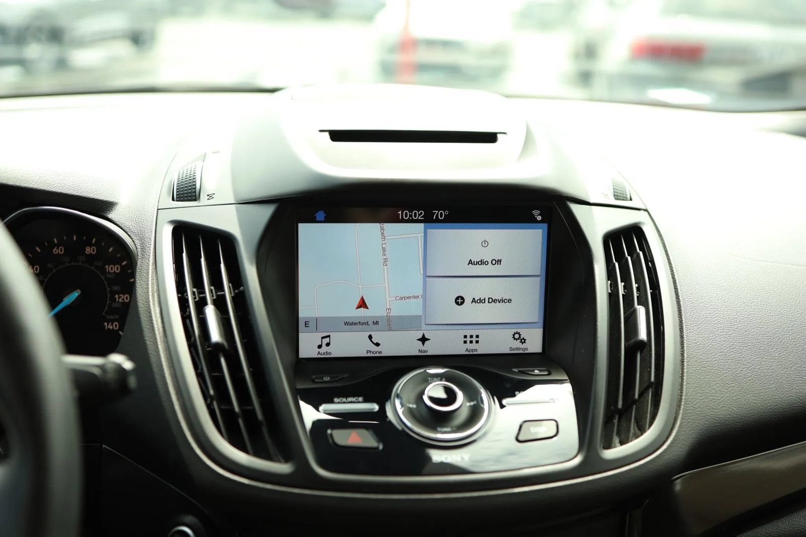 Used 2018 Ford Escape Titanium w/ Ford Safe & Smart Package FWD image 23