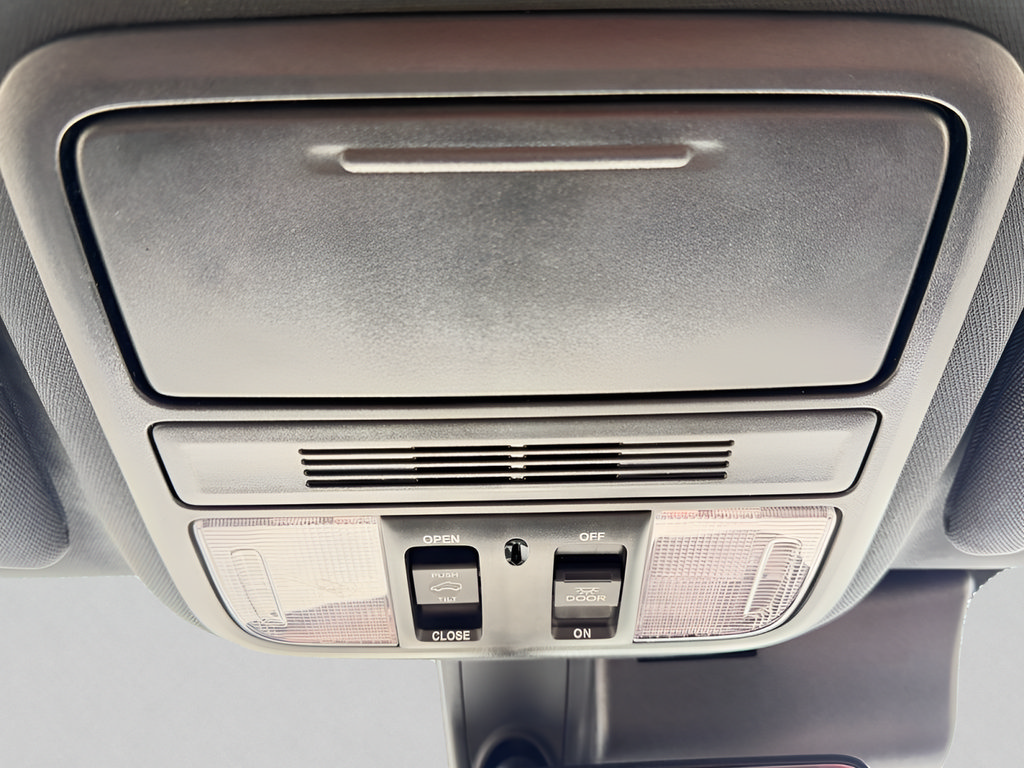 Used 2025 Honda Passport EX-L image 24