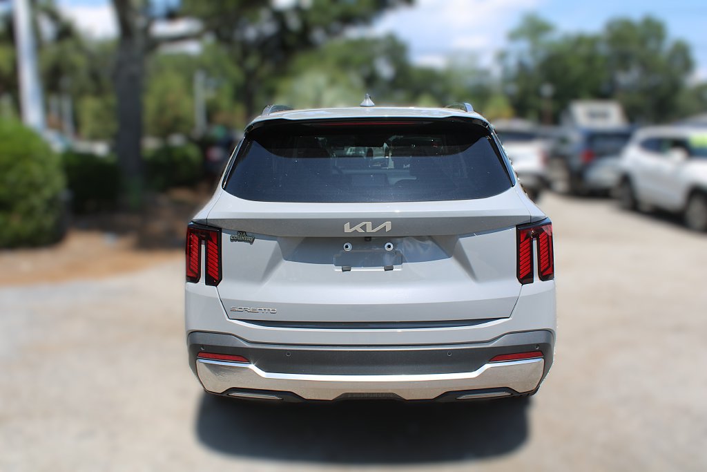 Certified 2024 Kia Sorento SX FWD image 8