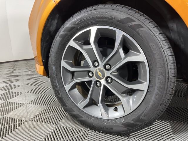 Used 2017 Chevrolet Sonic LT w/ Fun and Sun Package image 15