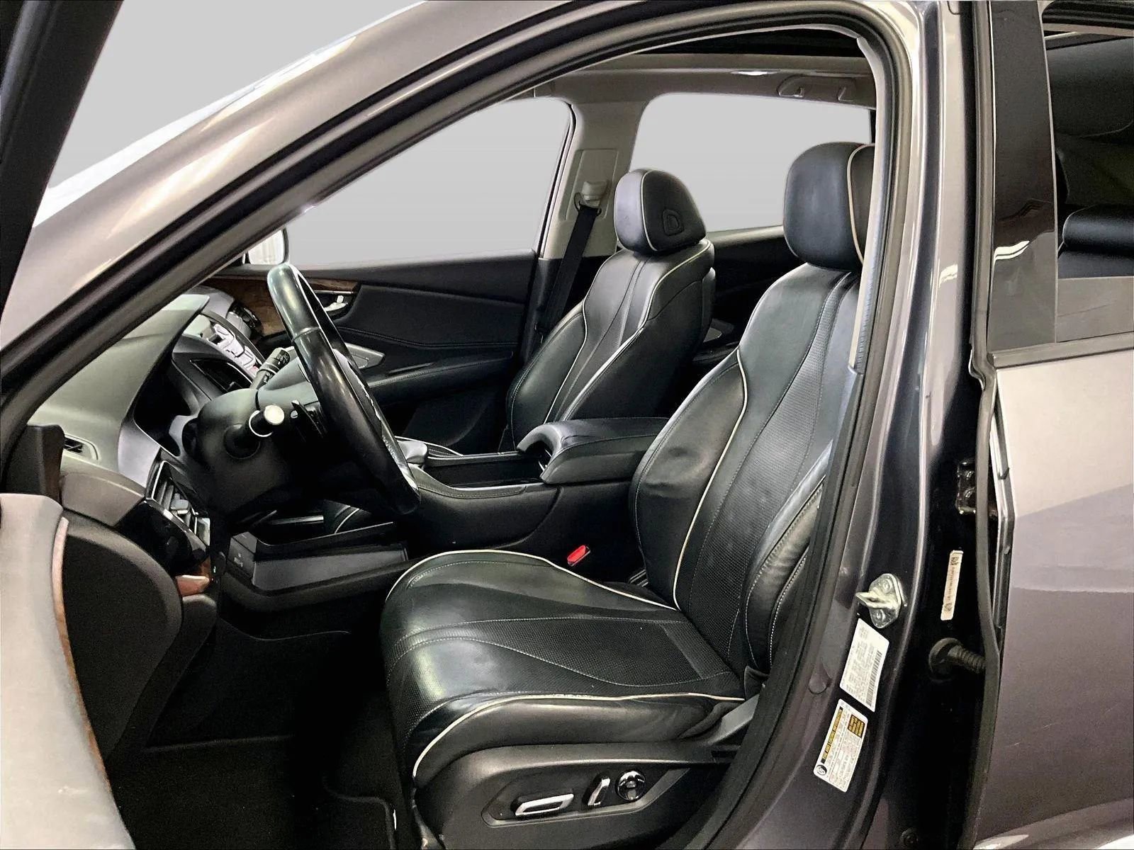 Used 2019 Acura RDX AWD w/ Advance Package image 25