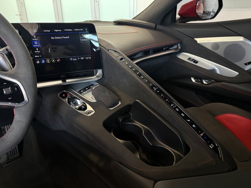 Used 2021 Chevrolet Corvette Stingray Premium Cpe w/ Z51 Performance Package RWD image 30