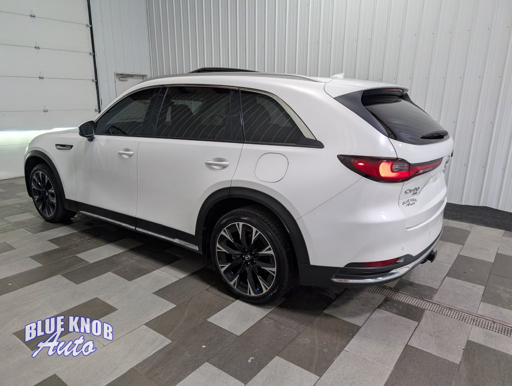 Used 2024 MAZDA CX-90 Plug-In Hybrid w/ Premium Pkg AWD/4WD image 2