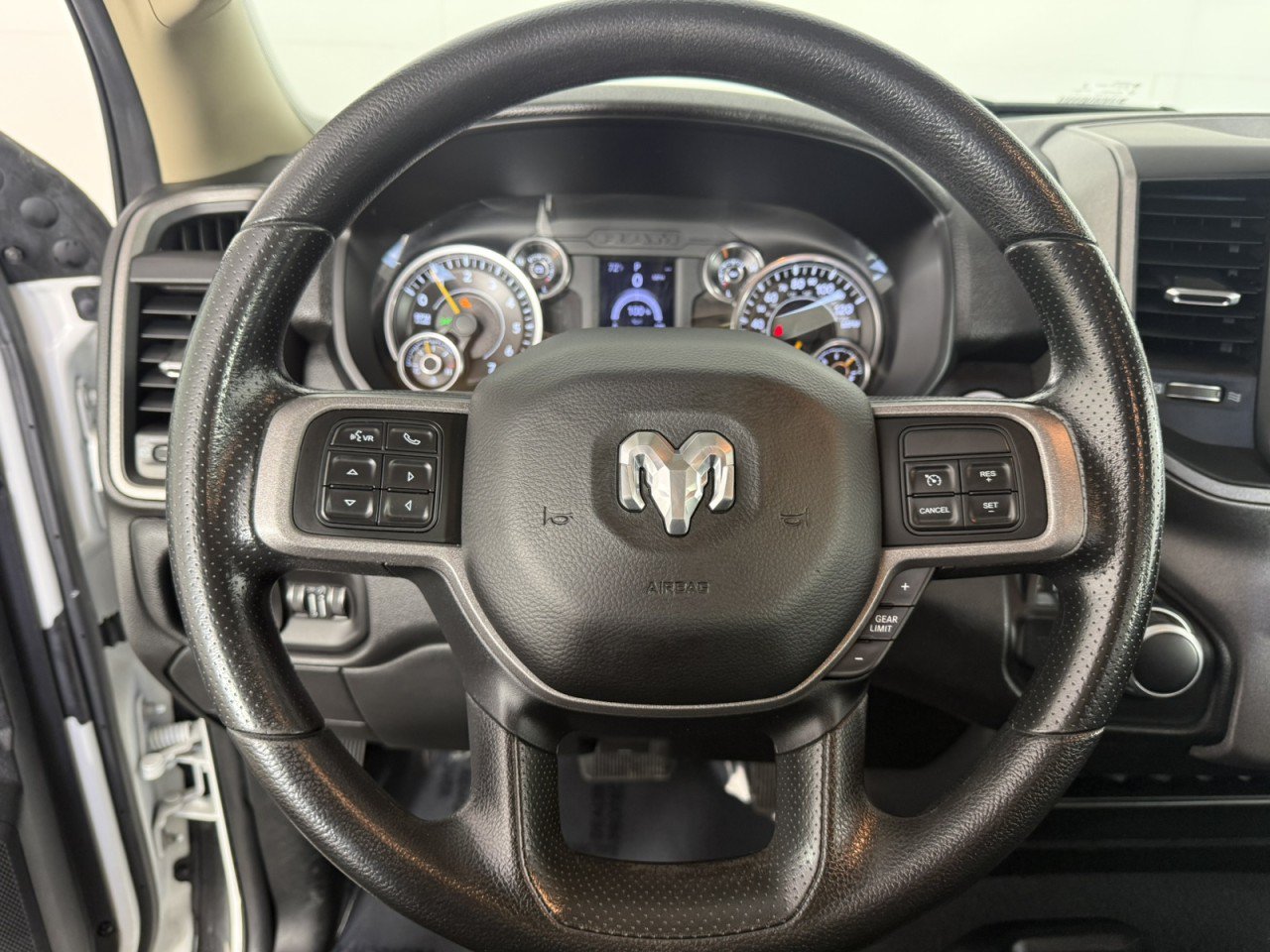 Used 2020 RAM 2500 Tradesman AWD/4WD image 18