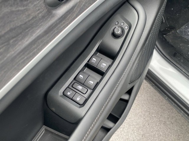 New 2025 Jeep Grand Cherokee Limited w/ Black Appearance Package image 13