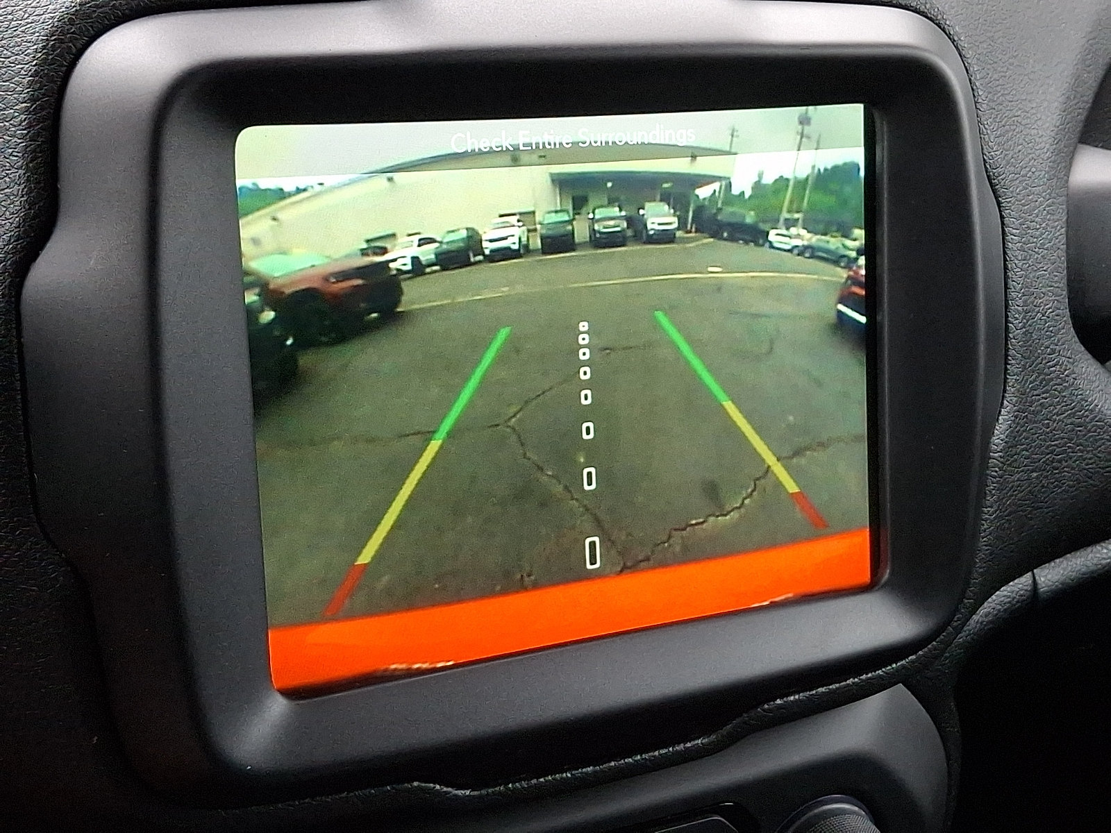 Certified 2019 Jeep Renegade Limited w/ UConnect 8.4 Nav Group AWD/4WD image 20