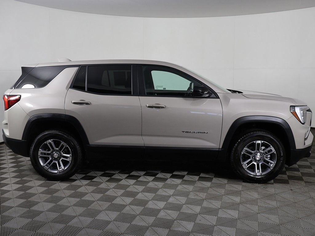 Used 2026 GMC Terrain Elevation AWD/4WD image 19