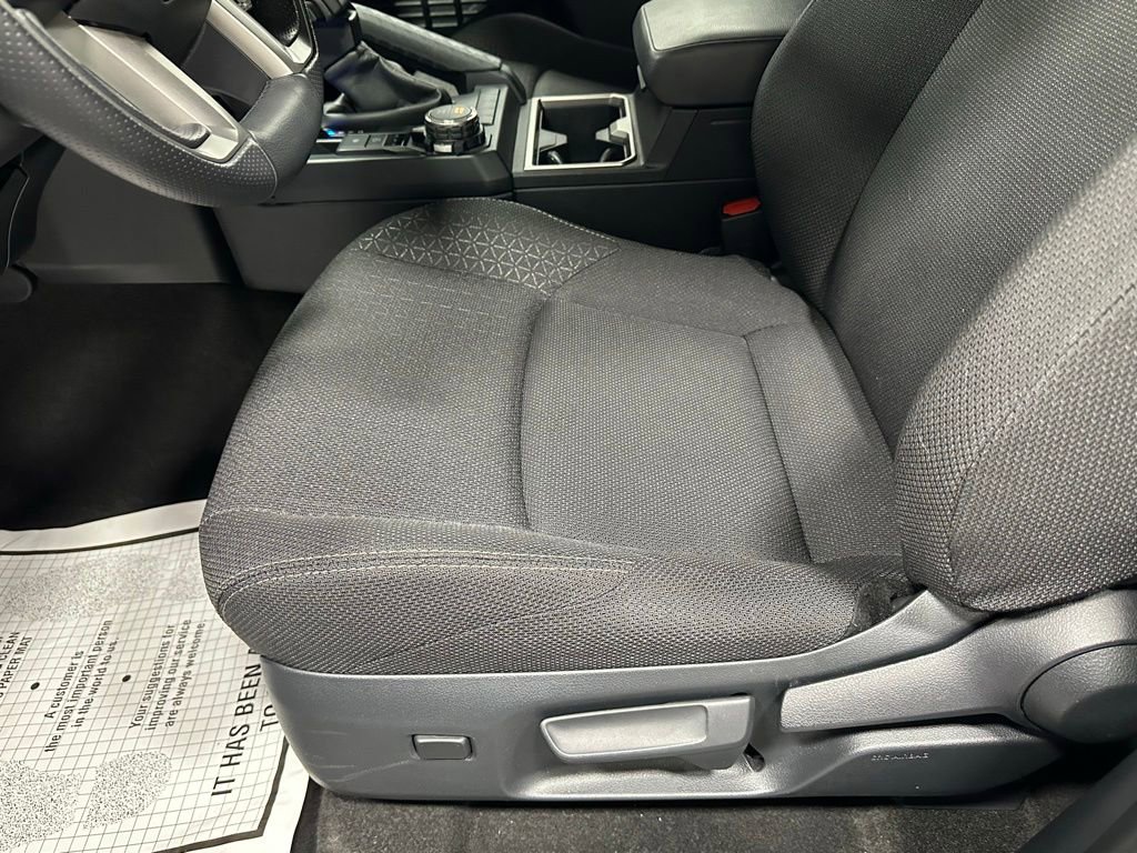 Used 2025 Toyota 4Runner SR5 AWD/4WD image 13