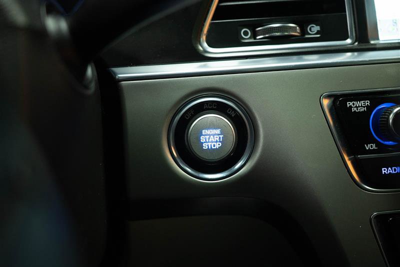 Used 2015 Hyundai Sonata Limited w/ Option Group 05 image 24