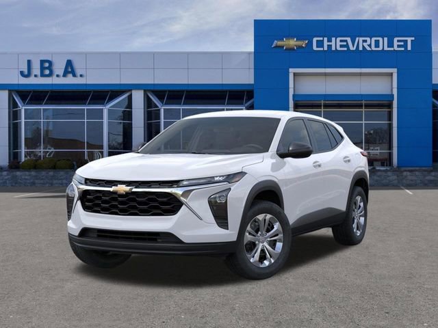 New 2026 Chevrolet Trax LS w/ Driver Confidence Package FWD image 6