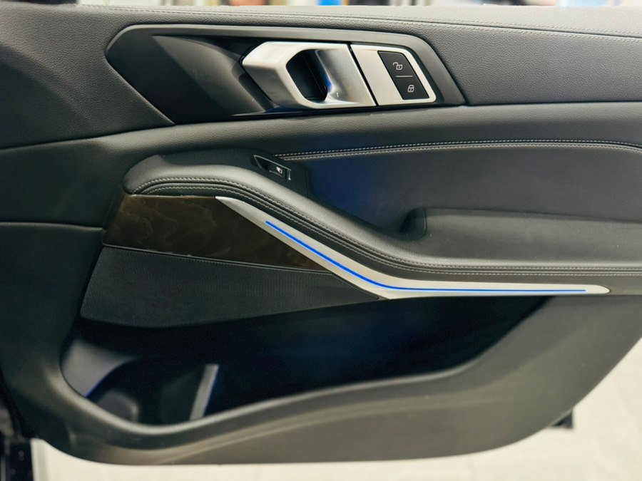 Used 2022 BMW X5 sDrive40i w/ M Sport Package image 20