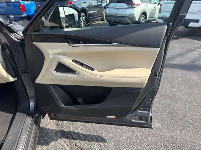 Used 2022 INFINITI QX60 Sensory w/ Vision Package AWD/4WD image 31