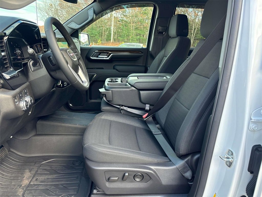 New 2024 GMC Sierra 1500 SLE w/ Preferred Package image 5