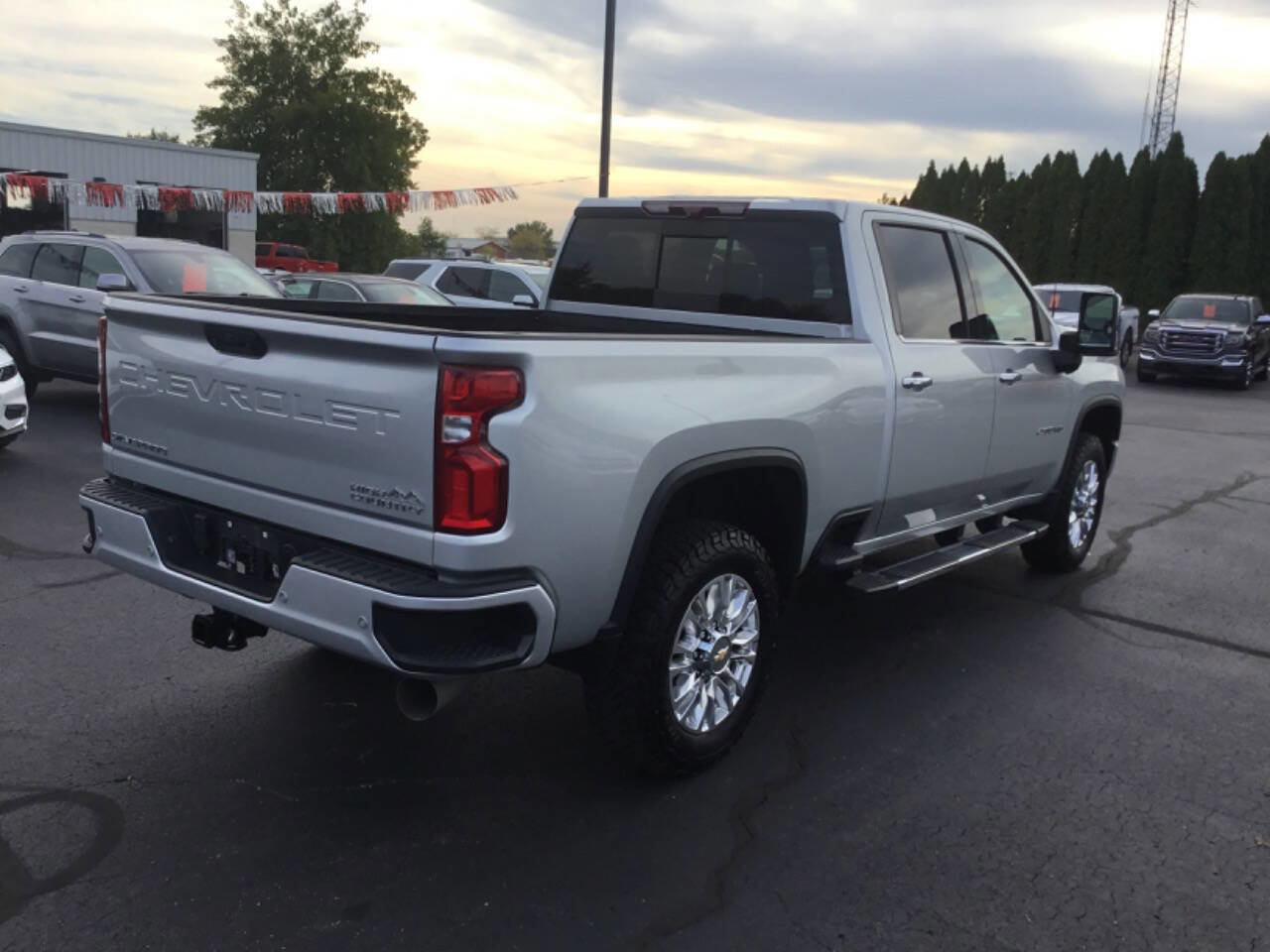 Used 2021 Chevrolet Silverado 2500 High Country image 4