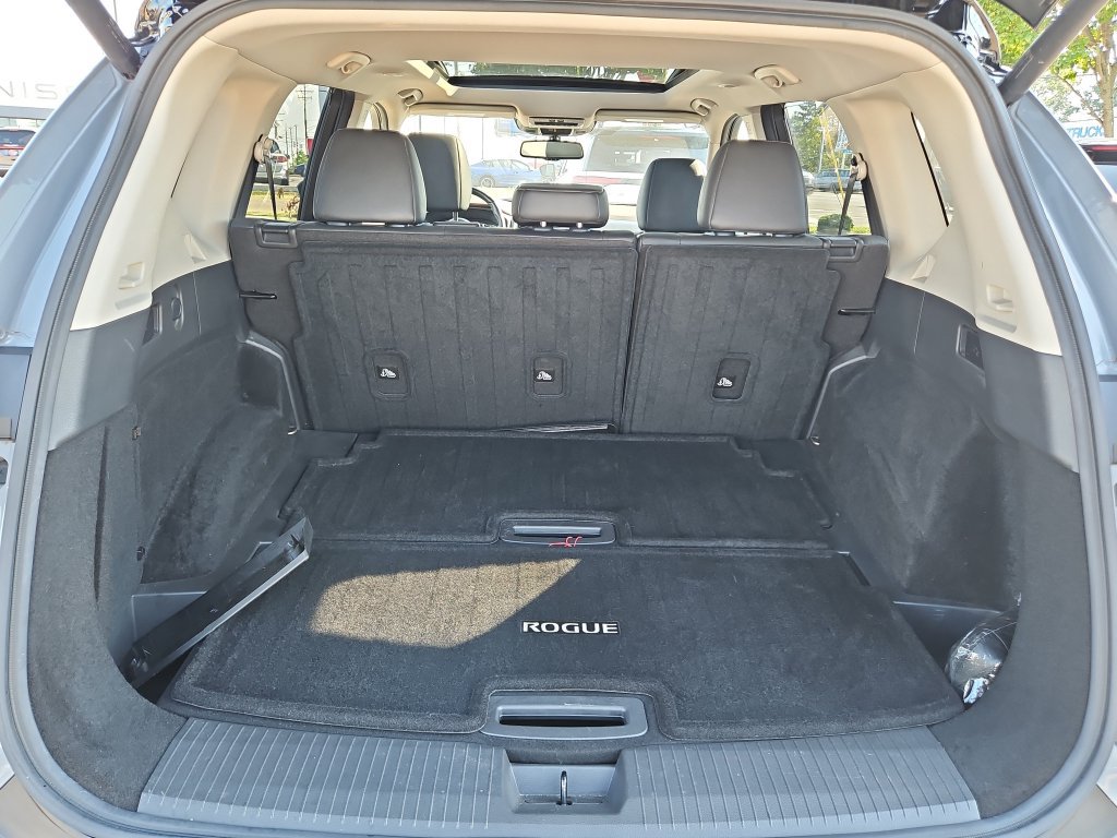 Used 2021 Nissan Rogue SL w/ Premium Package FWD image 8