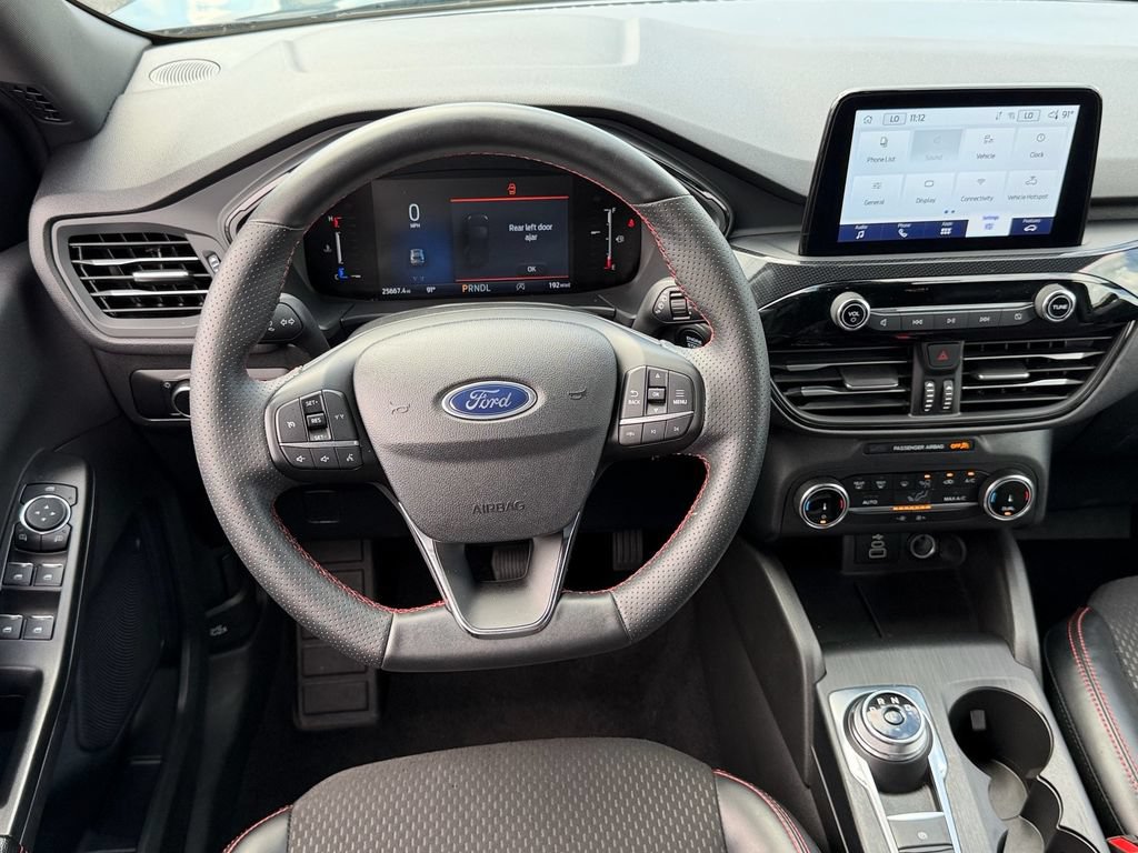 Used 2025 Ford Escape ST-Line FWD image 13